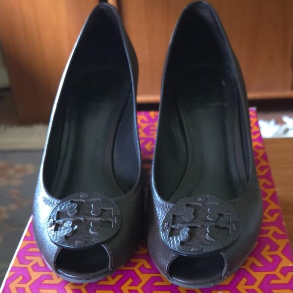 Tory Burch Sally 2 / Peep Toe Wedge Pumps - Picture 1 of 9